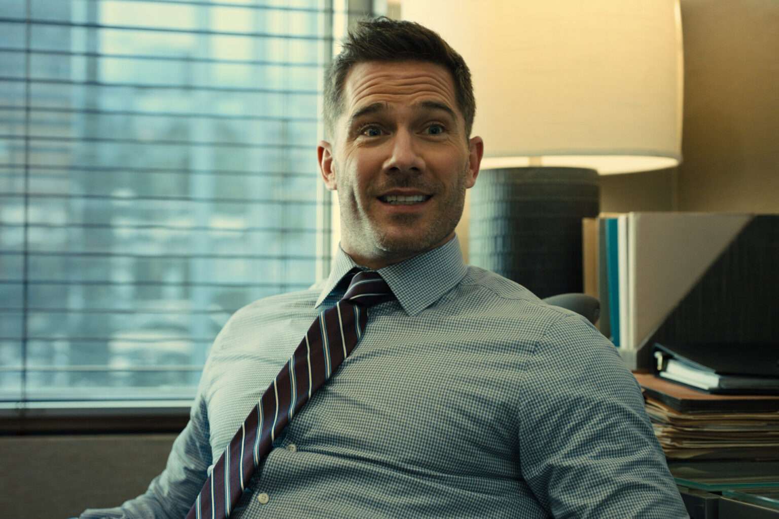 A still from Platonic Season 1 Episode 5.