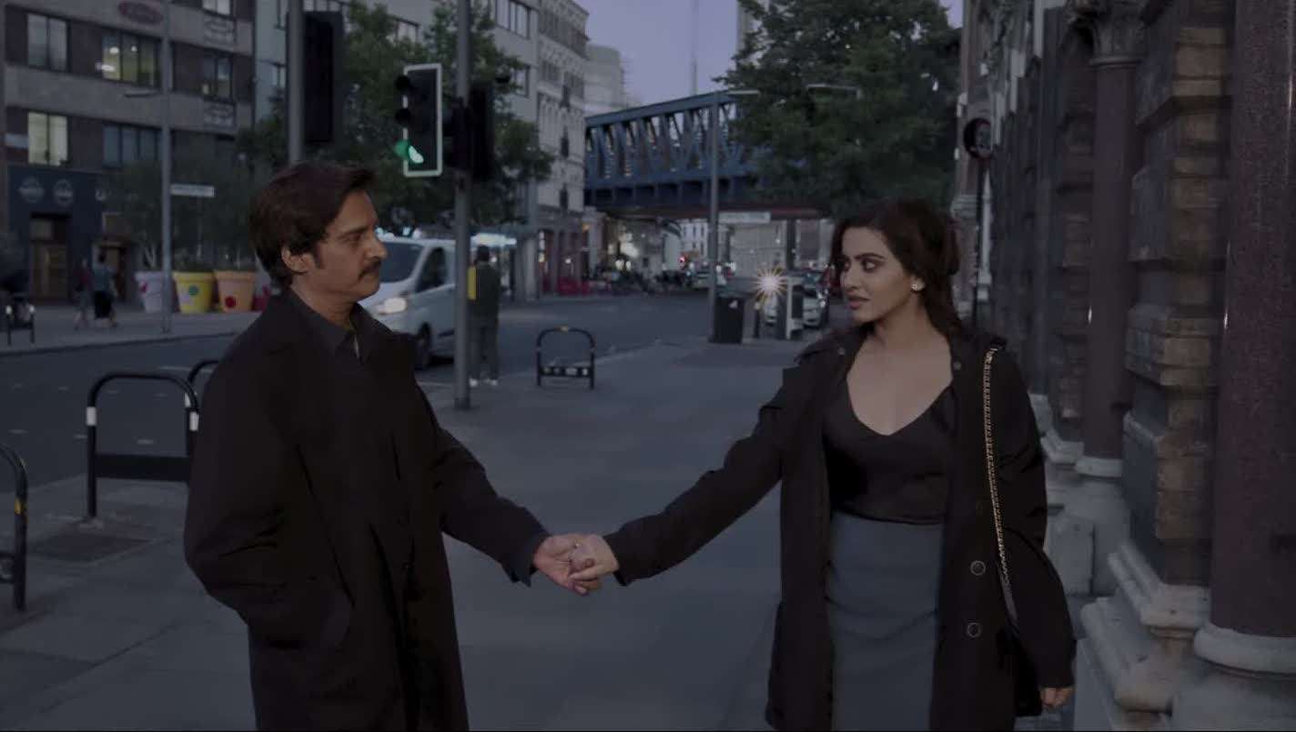 Jimmy Shergill as Amar Singh & Vedieka Dutt as Lisa Varma in Operation Mayfair.