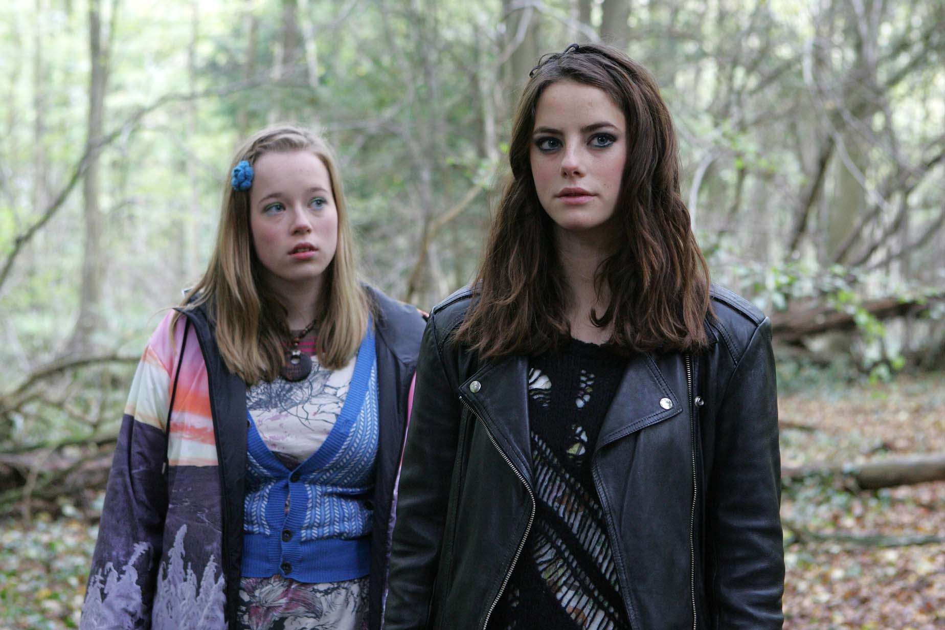 Skins 10 TV Shows Like 'Sex Education' on Netflix