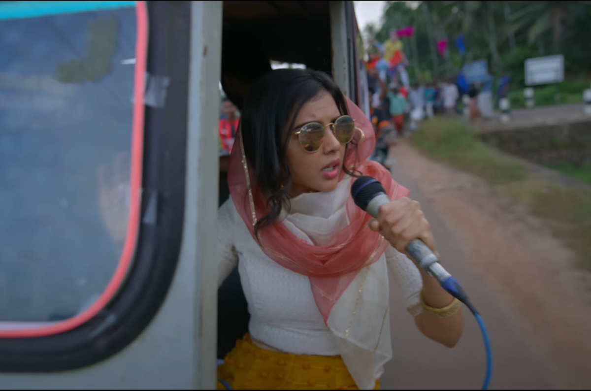 Sesham Mike-il Fathima (2023) Netflix Movie Review - hof