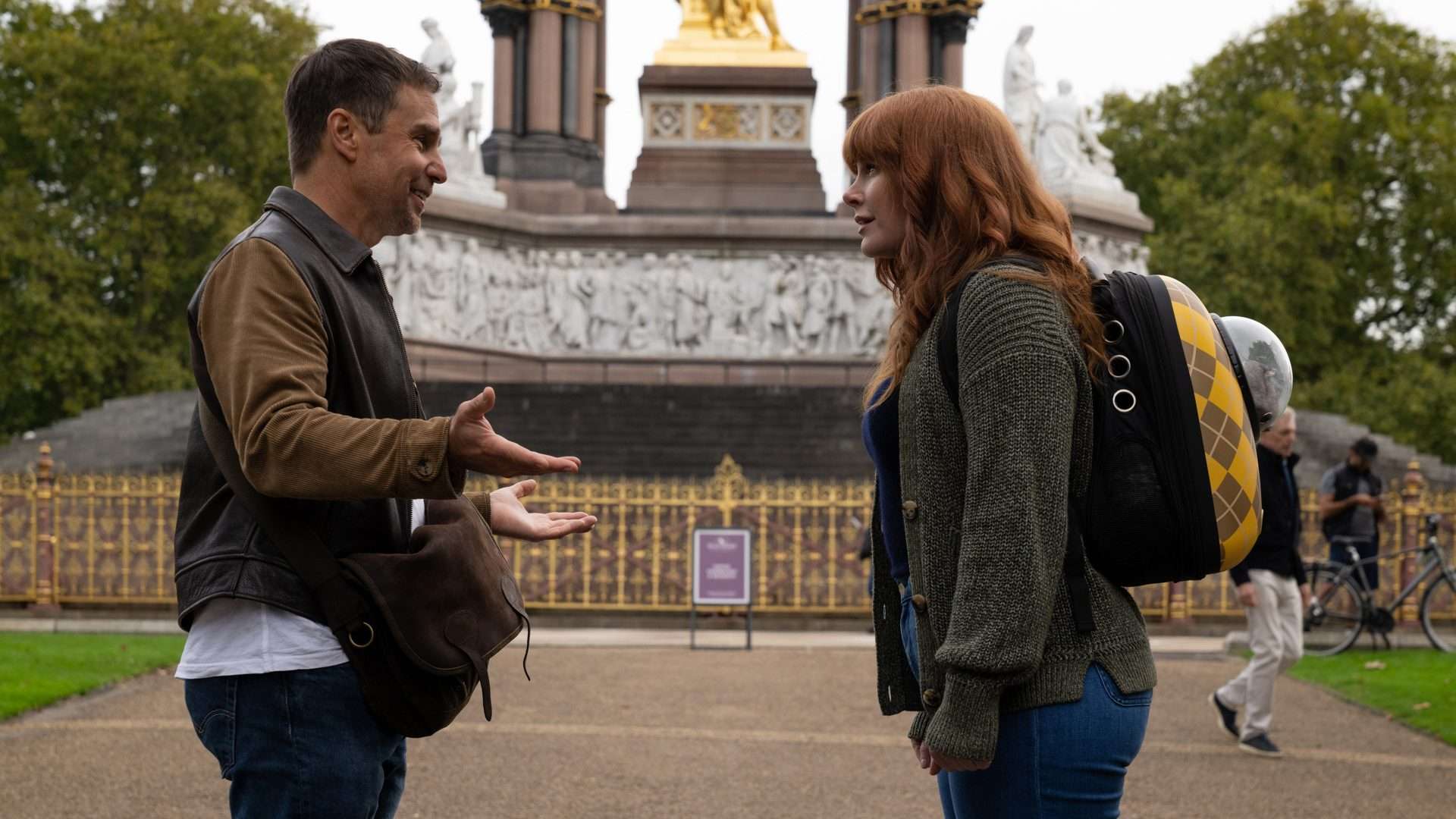 Bryce Dallas Howard ans Sam Rockwell in Argylle (2024). 