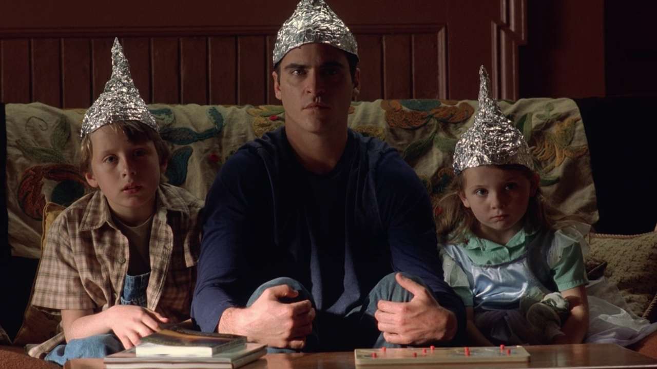 Signs (2002) Movie Ending Explained & Themes Analysed