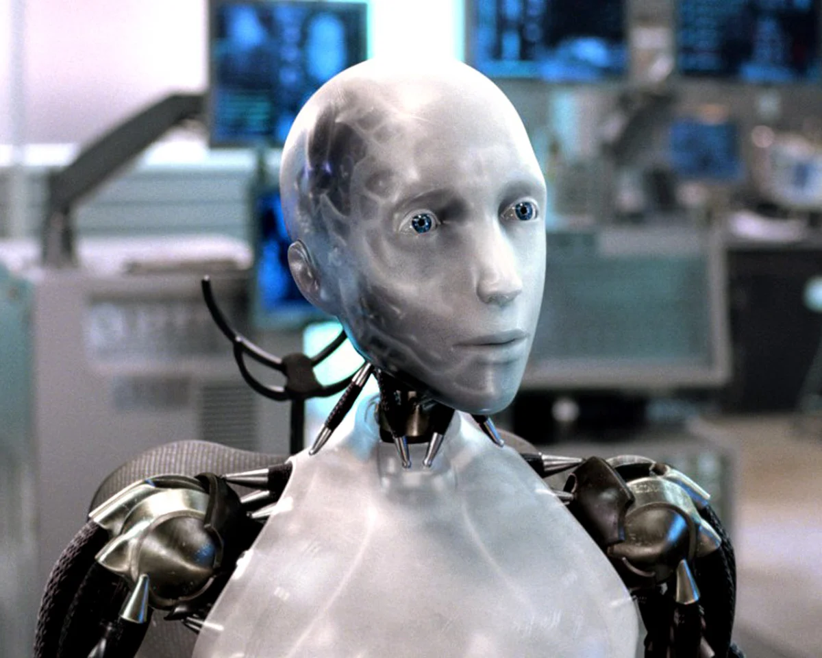 I, Robot (2004) 5 Movies to Watch If You Liked 'Atlas' on Netflix