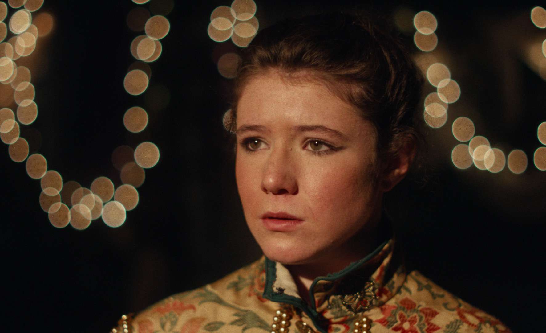 Katherine Mallen Kupferer as Daisy in Ghostlight (2024).