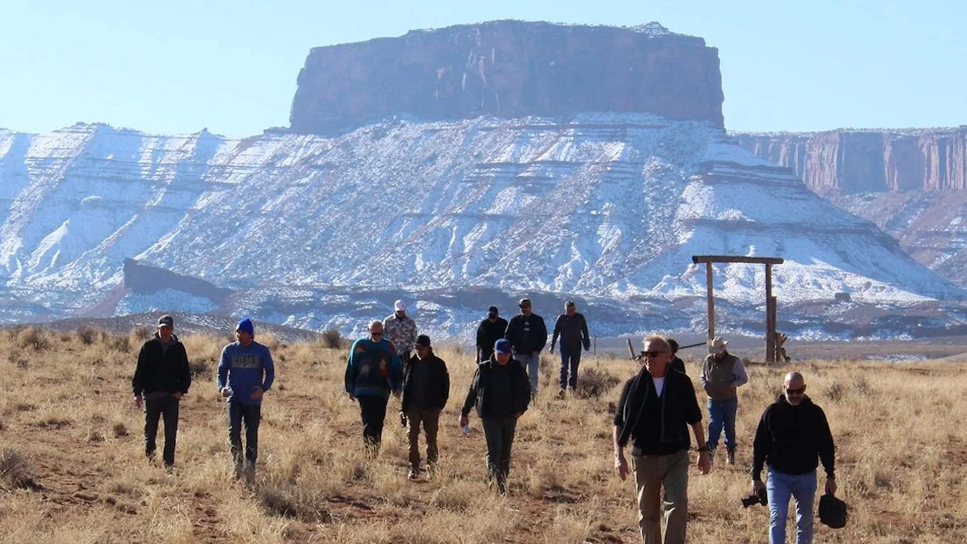 Kevin Costner along with the crew at the filming location of Horizon- An American Saga Chapter 1