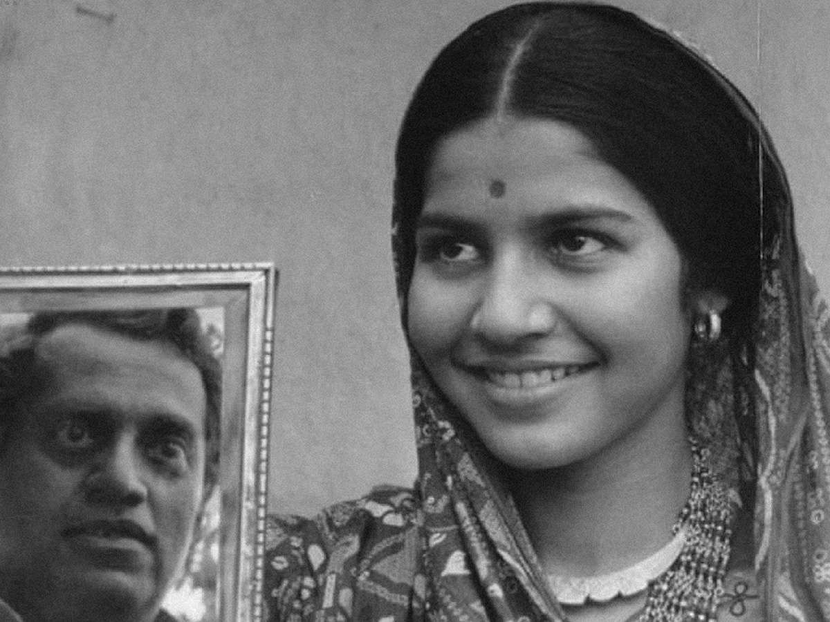 Mrinal Sen Movies - Bhuvan Shome