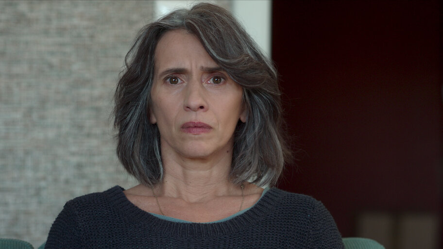Sara-Woman in the Shadows (Netflix TV Mini-Series, 2025) 
