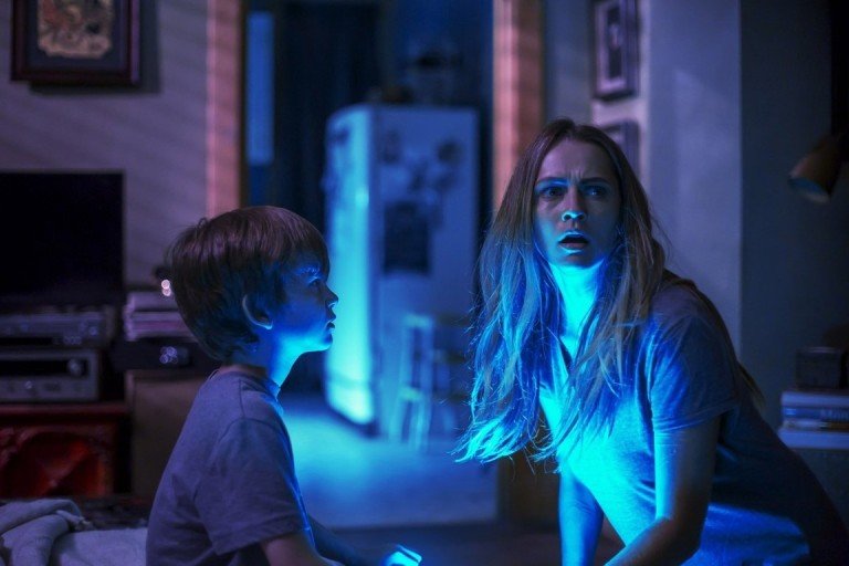 Lights Out [2016] : A descend into darkness!