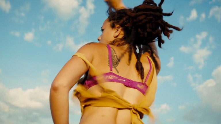 American Honey [2016] : Spider-Woman of the Dumpster!