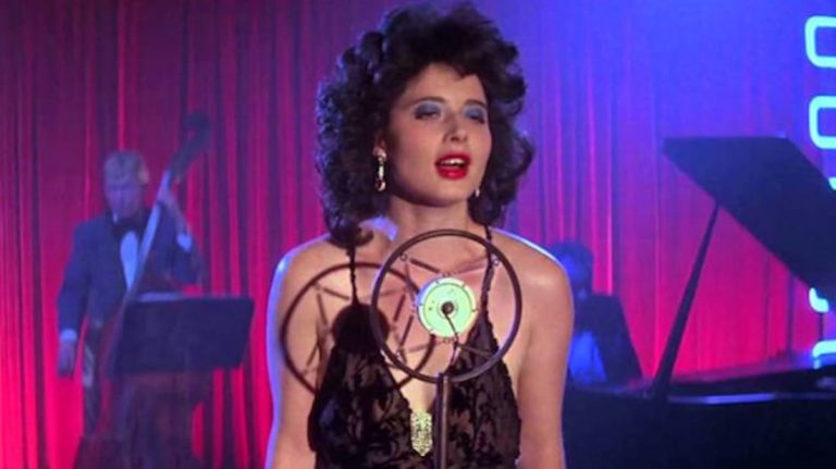 Blue Velvet [1986]: A Pervert’s Vision of Piercing Beauty