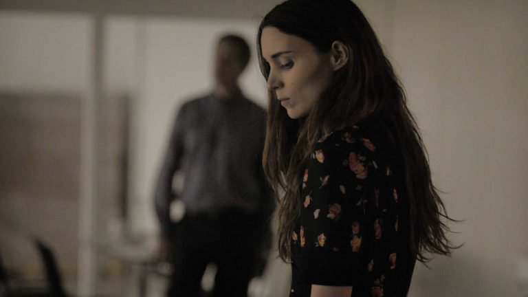 Una [2016] – A Damaged Soul Confronting the Unknown