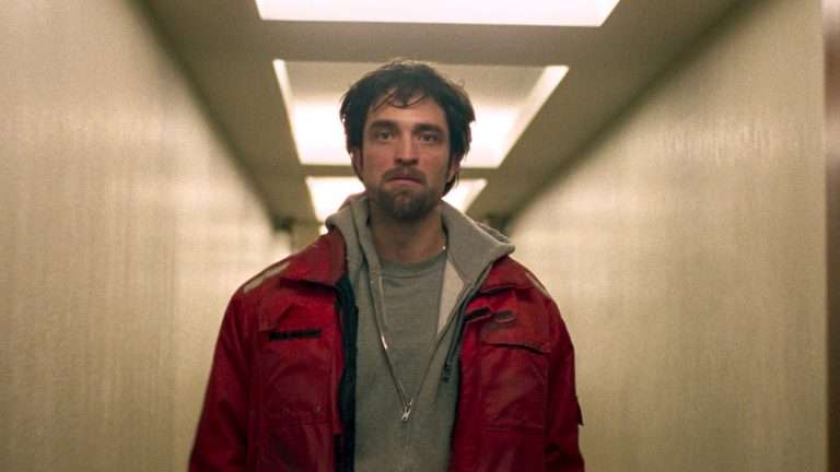 Good Time (2017) Movie Review: Delivers More Than What Its Title Promises