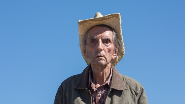 Lucky [2017] – A Gentle, Charming Tributary Piece to the Late Harry Dean Stanton