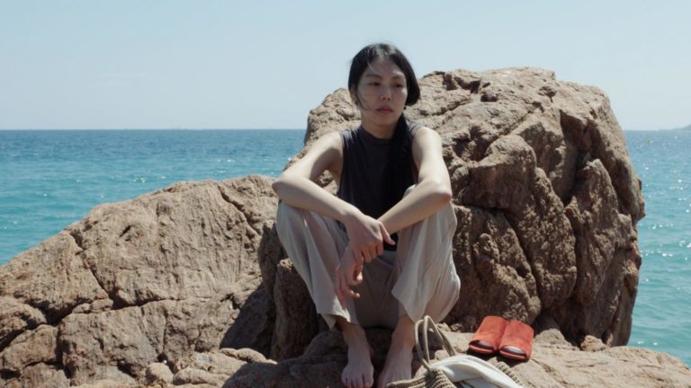 Claire’s Camera [2017]: Hong Sang-soo Once Again Defies Narrative Rules