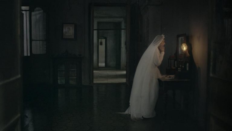 Jonaki [2018] Review – A Bewitching Experimental Cinematic Endeavor