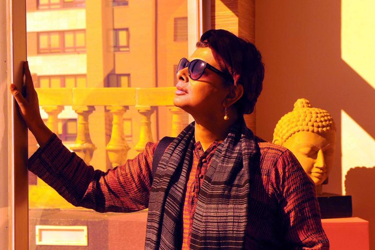 Bird Of Dusk [2018] Review: A Crafty and Celebratory Look onto Rituparno’s Reality