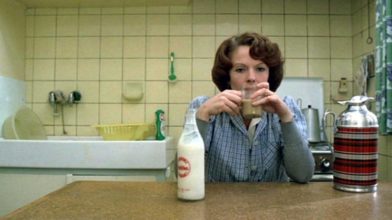 Jeanne Dielman, 23 Commerce Quay, 1080 Brussels (1975) Movie Review: Understanding the Pattern-of-life