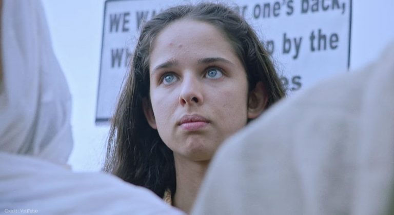 No Fathers in Kashmir [2019]: ‘HFF’ Review – An Outsider’s perspective that imperfectly tells the story of Kashmir