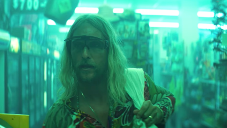 The Beach Bum [2019] Review – Freewheeling Poetry of the Excess