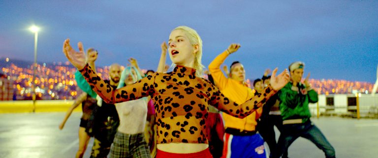 Ema (2019) MUBI Review – A Powerful Portrait of an Underestimated Generation