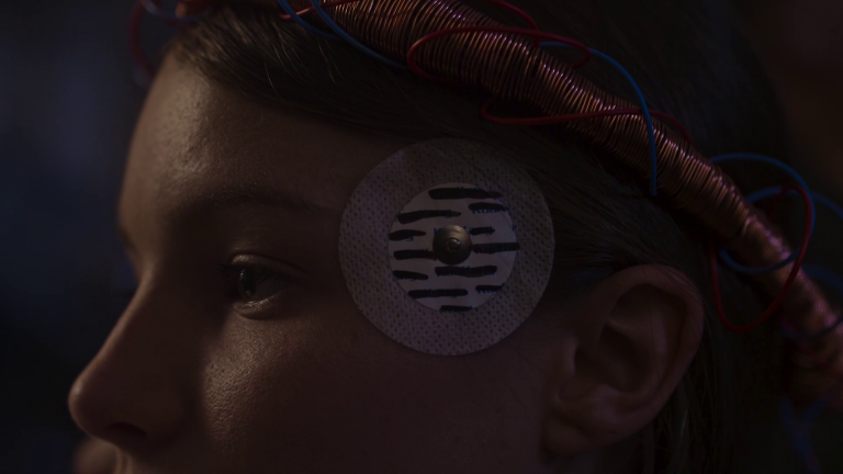 Parallax [2020] Review: A Film Occupied with its Intention but Stumbling in its Execution