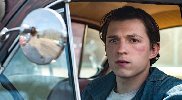 The Devil All The Time (2020) Netflix Review: A Suffocating Surprise