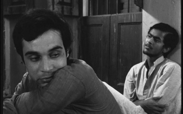 Padatik [1973] Mubi Review – The Solitude of a Young Revolutionary