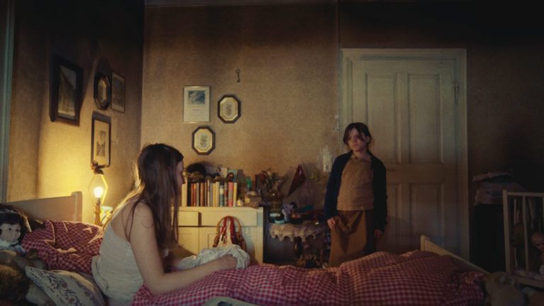 Time of Moulting [2020]: ‘Nightstream’ Review – A slow burn mood piece too prescient for its own good.