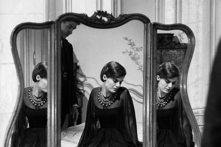 Last Year At Marienbad [1961] : Pygmalion and Galatea at Marienbad