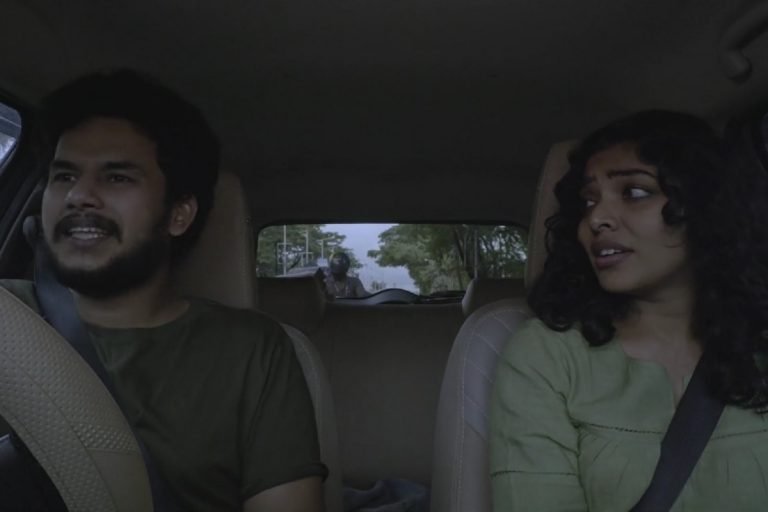 Joyful Mystery [2021]: ‘IFFK’ Review – A Moving Romantic Comedy About the Culture of Quarrels