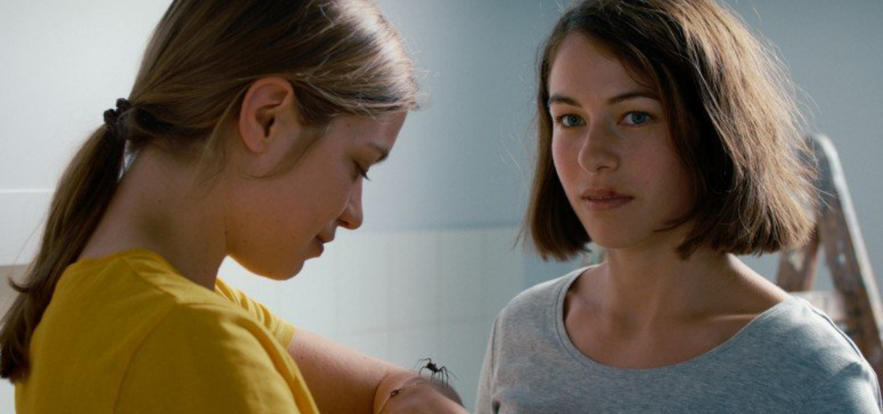 The Girl and the Spider (2021)