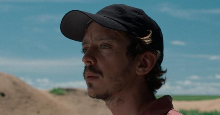 The Employer and the Employee [2021]: ‘Cannes’ Review – A Modest, Bleak Portrait of Class Privilege and Indifference