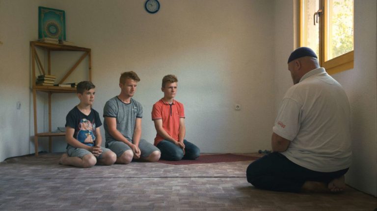 Brotherhood [2021] ‘Locarno’ Review – An Impressive Coming of Age Documentary