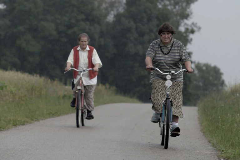 Bucolic [2021] ‘Locarno’ Review – A Portrait of Country Life minus the Idealized Perspective