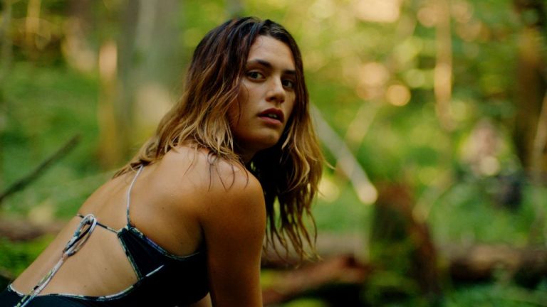 Soul of a Beast [2021]: ‘Locarno’ Review – A Visual Fantasy with Entertainingly Deranged Moments