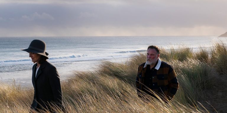 Nobody Has to Know [2021]: ‘TIFF’ Review – A Melancholic Look At Finding Love To Counter Loneliness
