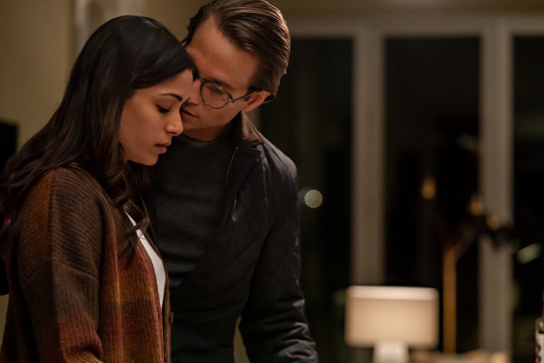Intrusion [2021] Review – A Stomach-churning Thriller That Critiques Male Ego