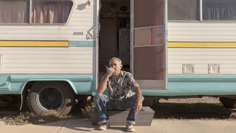 Truth or Consequences [2021]: ‘MUBI’ Review – An Examination of Truth in the Consequence of Capitalism