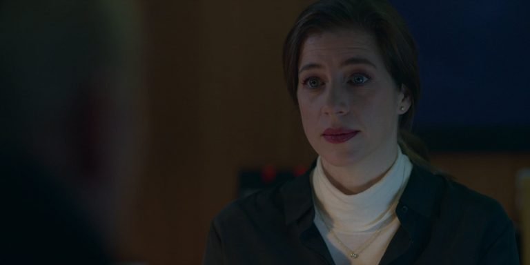 Anxious People [2021] Netflix Review: A Highly-engaging Dramedy where Compassion takes the Cake