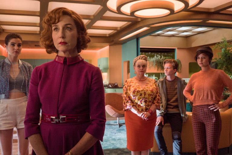 Big Bug [2022] Netflix Review: Jean-Pierre Jeunet’s Latest Aims Too High with Its Idiosyncrasies