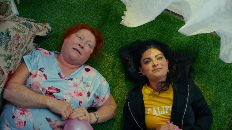 Miss Viborg [2022] ‘GFF’ Review – A Danish Dramedy with an Unlikely Friendship and Unforeseen Circumstances