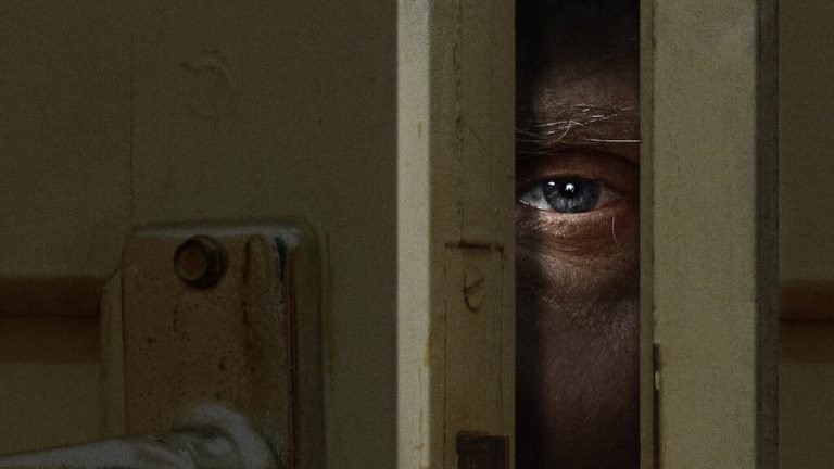 Worst Roommate Ever [2022] ‘Netflix’ Review: Fictional Villains And Monsters Pale In Comparison To These Bad Roommates