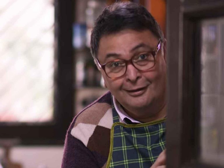 Sharmaji Namkeen [2022] Review: A Deliciously crafted tribute to Rishi Kapoor