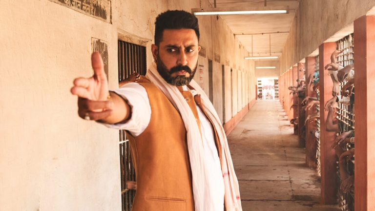 Dasvi [2022] Netflix Review: A Two-Hour Long Dud that Flunks the Boxoffice Test