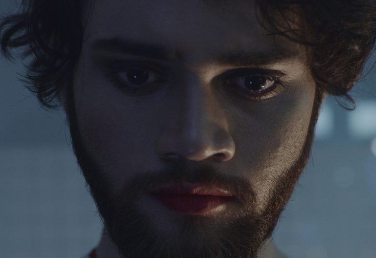 Man & Wife [2022]: ‘NYIFF’ Review – A Compelling Short About Identity and Institutionalism