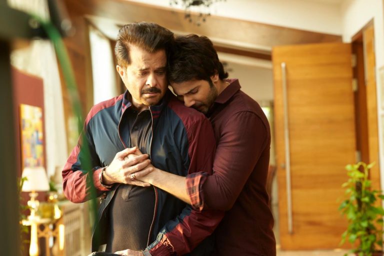 Jugjugg Jeeyo [2022] Review – Conservative Propaganda in the Cloak of Family Comedy