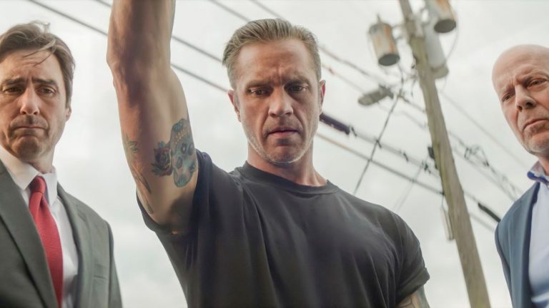 Gasoline Alley [2022] Review – An empty showcase of ruthless machoism
