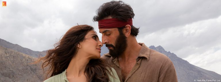 Shamshera (2022) Review: An Outdated & Exhausting Film Without Salvation