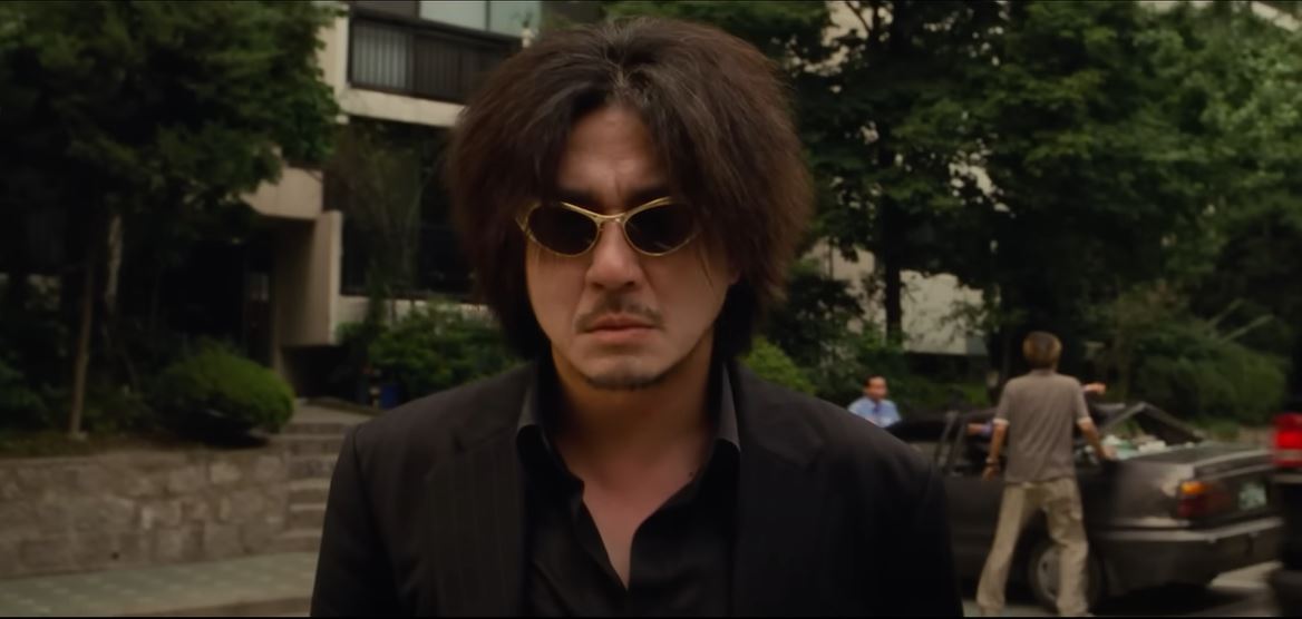 Choi Min-sik as Dae-su in Oldboy 