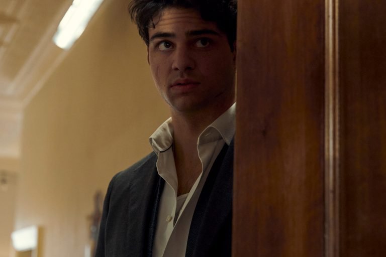The Recruit (Season 1): Review, Recap & Ending Explained – Does Max manage to save herself in the end?